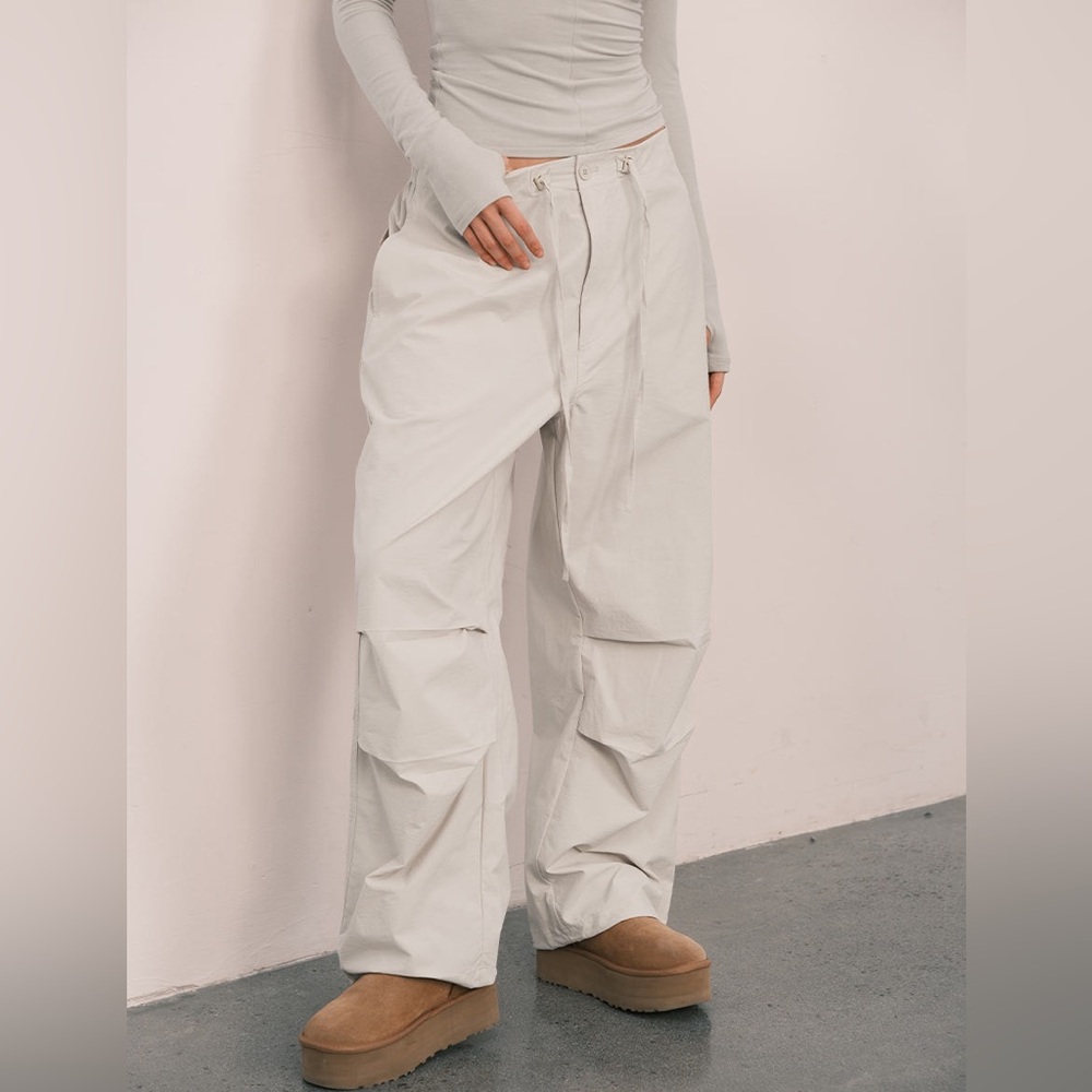 Skyler parachute an action a day pants